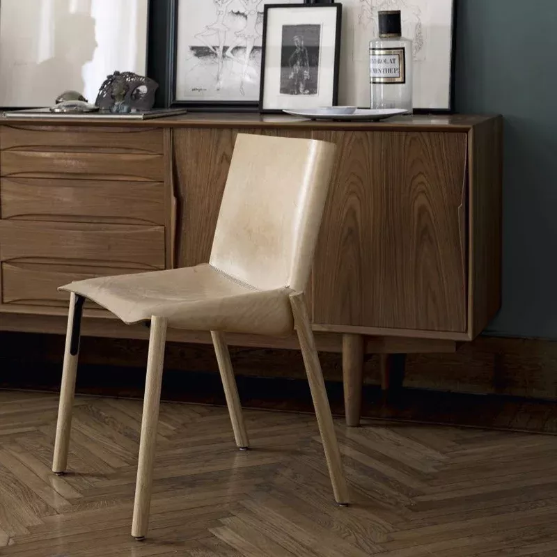 1085 edition chair